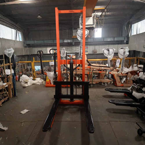Hydraulic Manual Stacker